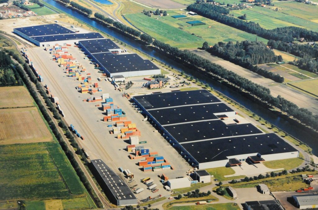 HUSA Logistics Veendam zonnedak project